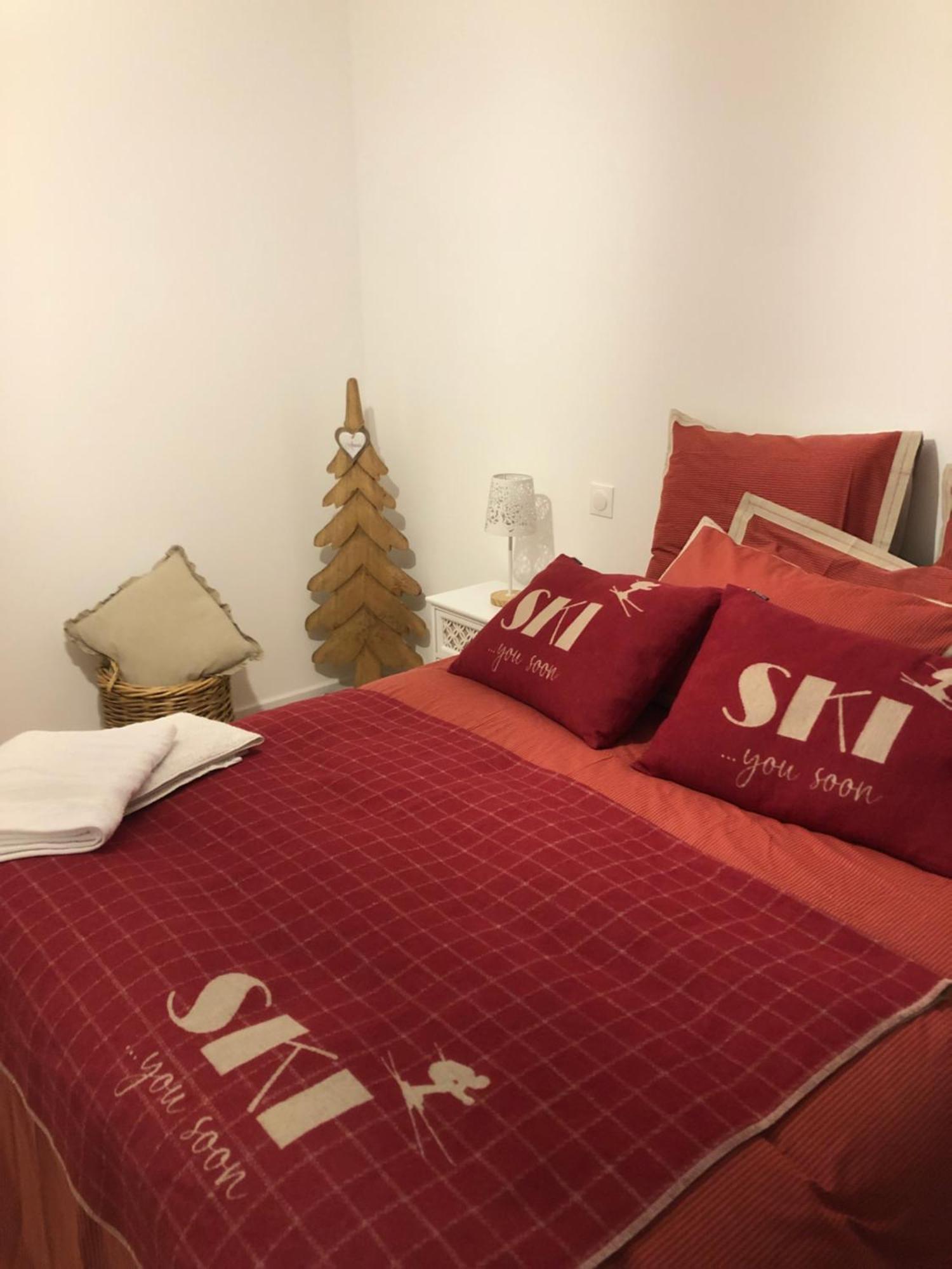 Appartement Aux Pieds Des Pistes De Ski Laveissière エクステリア 写真